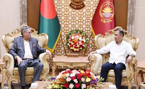 রাষ্ট্রপতির সঙ্গে প্রধানমন্ত্রীর সাক্ষাৎ